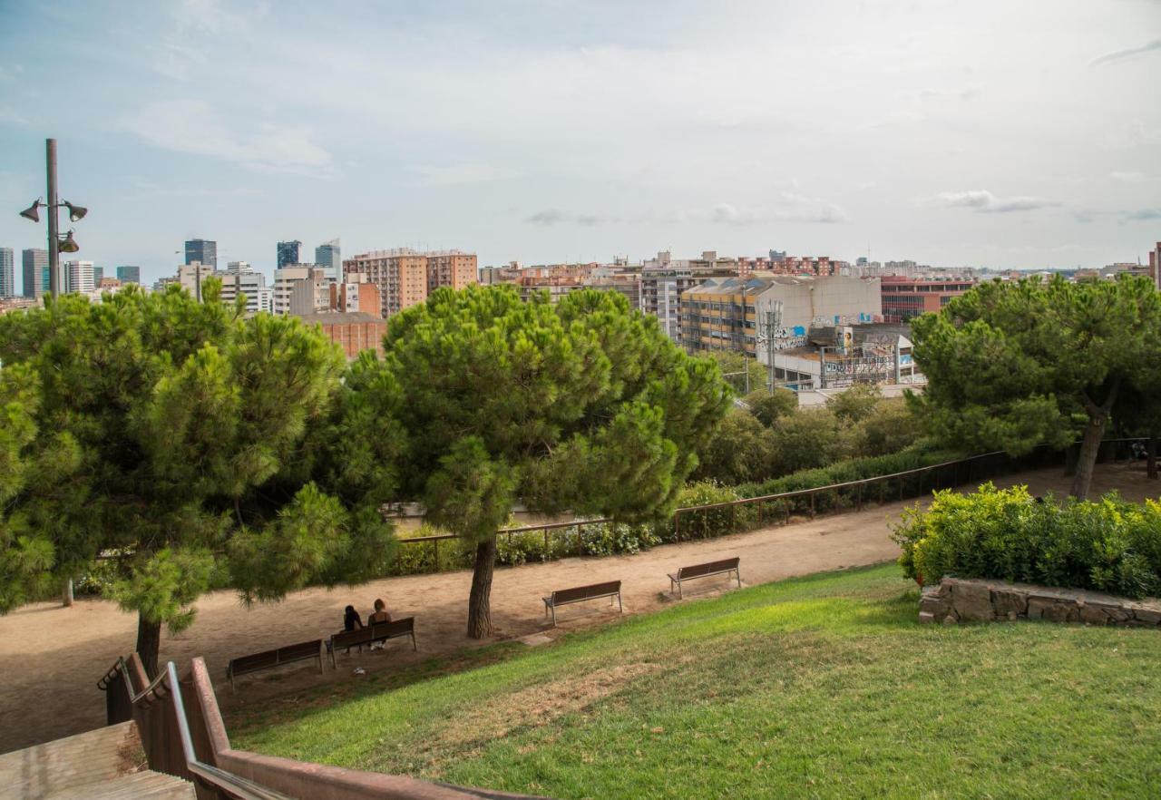 Camp Nou, Europa Fira - Modern Two-Bedroom Apartment With Heating L'Hospitalet de Llobregat Esterno foto