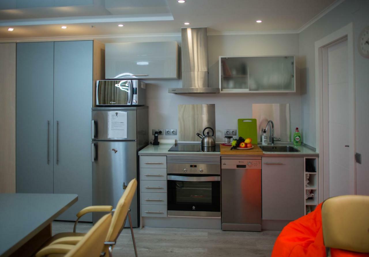 Camp Nou, Europa Fira - Modern Two-Bedroom Apartment With Heating L'Hospitalet de Llobregat Esterno foto