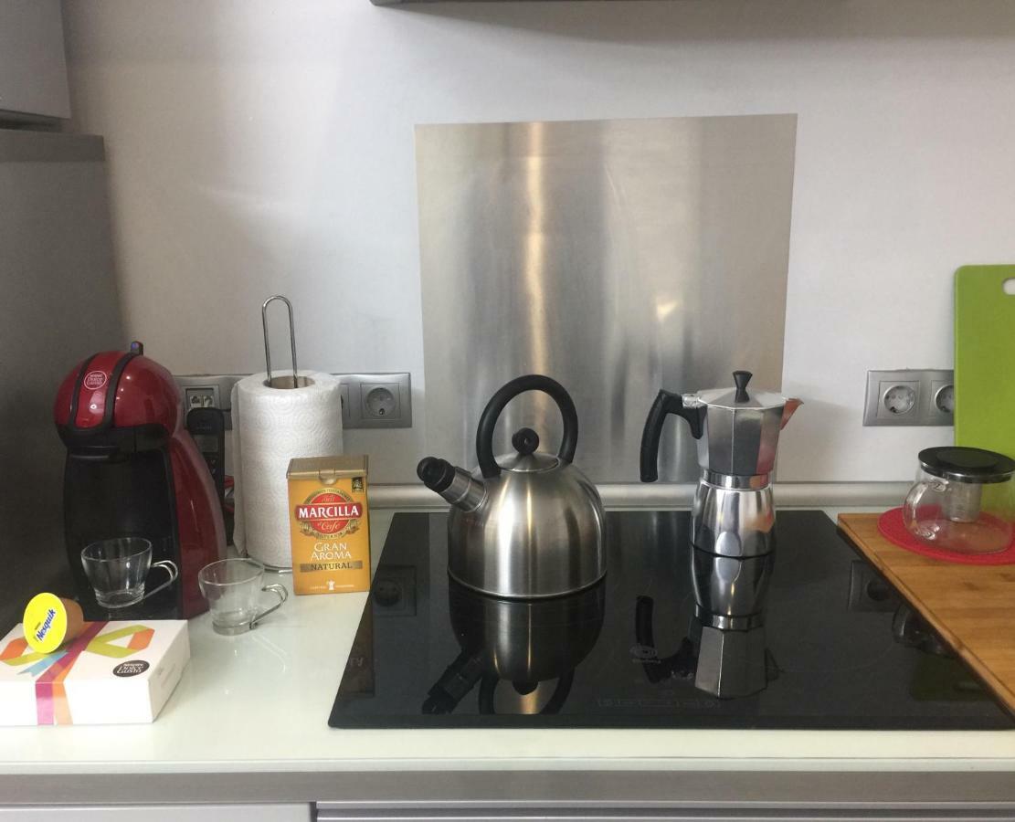 Camp Nou, Europa Fira - Modern Two-Bedroom Apartment With Heating L'Hospitalet de Llobregat Esterno foto
